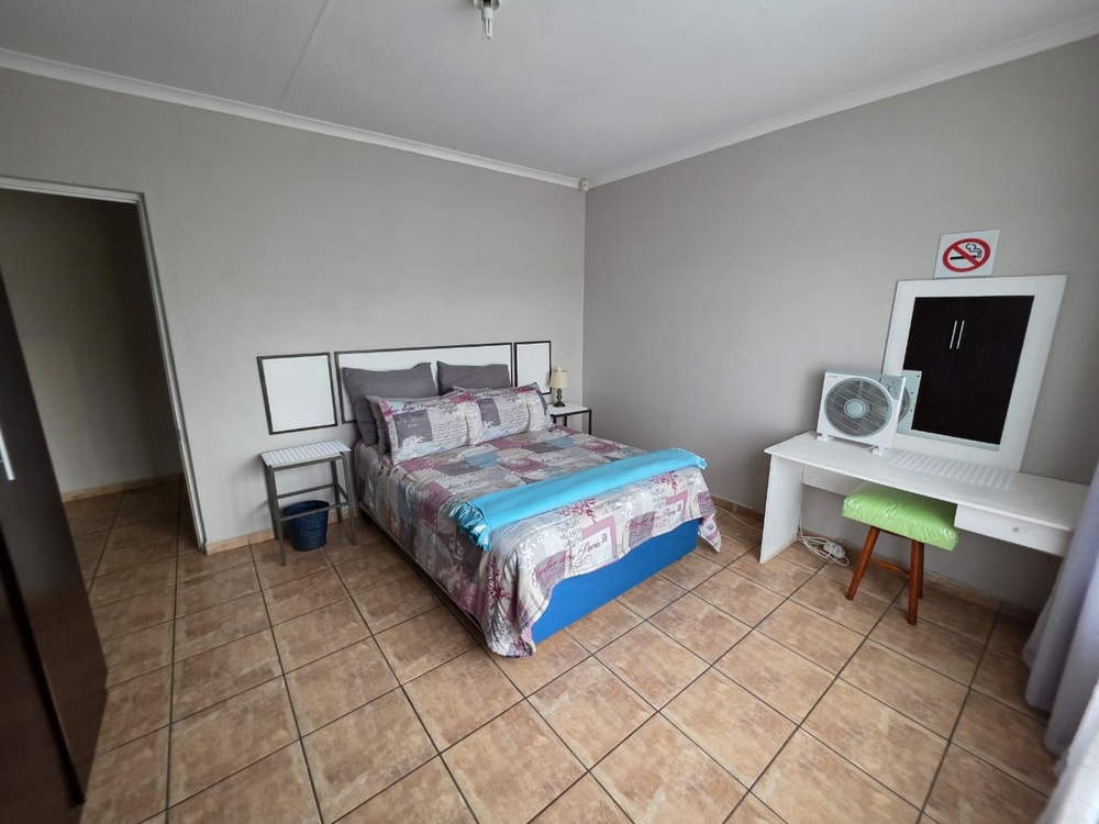 Beaumont Holiday Home